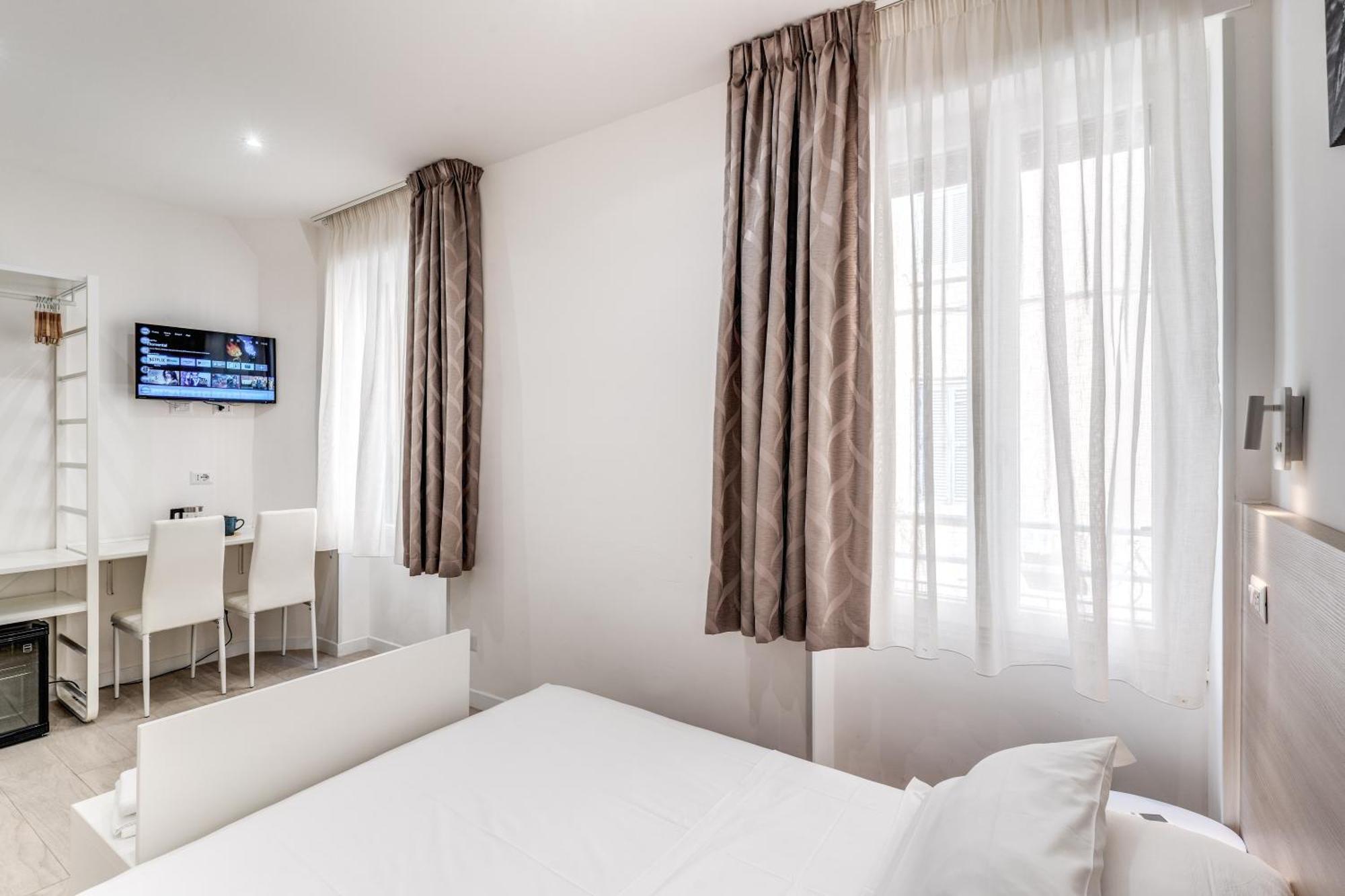 A Touch Of Rome Guesthouse Bagian luar foto