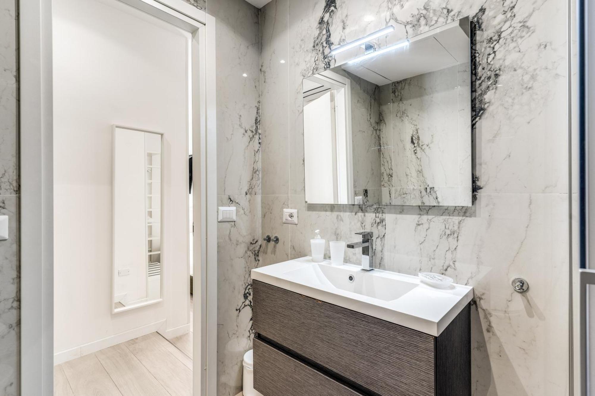 A Touch Of Rome Guesthouse Bagian luar foto